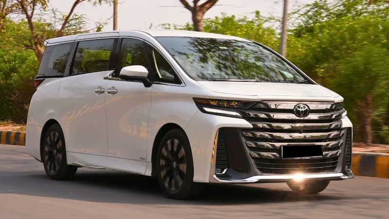 Toyota Vellfire Car Rental in Chennai 